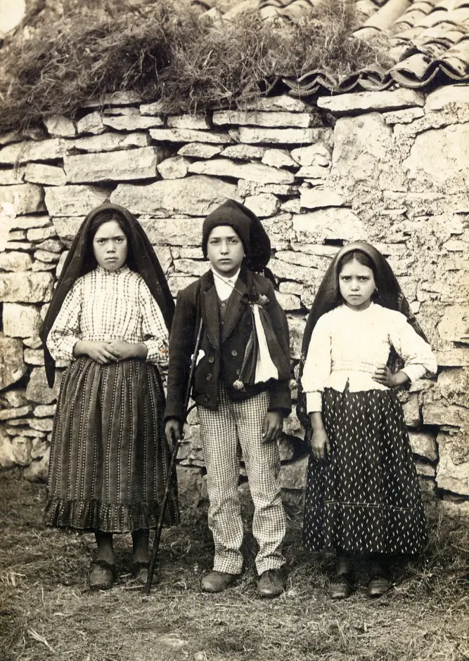 3 Fatima Children (1)