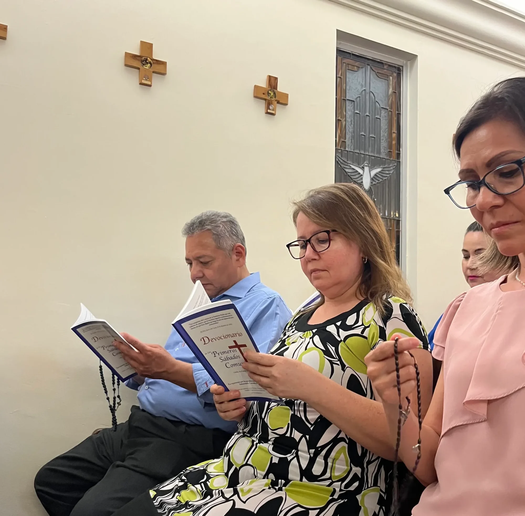 saying Rosary with books (2)